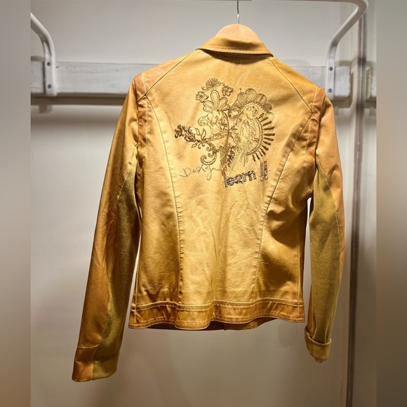 Desigual Spain Faux Tan Leather Jacket/ convertible vest in tan; great lining - Picture 3 of 16